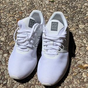White New balance shoes